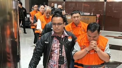 Pakai Rompi Oranye, Bos Summarecon Ketua DPP Golkar Resmi Ditahan KPK!