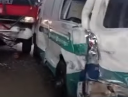 Niat Buru Kebakaran di Cakung, Mobil Damkar Malah Terlibat Kecelakaan Tabrak Bus Hingga Ambulans