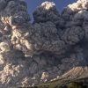 Sinabung Meletus Dahsyat Semburkan Abu 3.500 Meter, Ribuan Warga Dievakuasi!