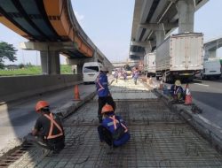 Ada Perbaikan Jalan, Jasa Marga Terapkan Contraflow di Tol Jakarta-Cikampek KM 21-23