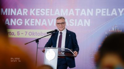 Tingkatkan Keselamatan Pelayaran, Kemenhub Perkuat Sistem Kenavigasian Bersama IALA