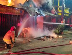 Kebakaran Melanda Rumah Tinggal di Vila Pamulang Tangerang Selatan, Kerugian Ditaksir Rp200 Juta