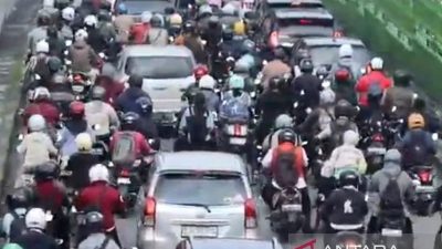 Dishub DKI kerahkan 1.420 personel urai kemacetan pagi mulai Senin