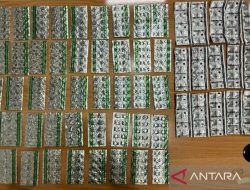 Polisi Tangkap Dua Pria Pengedar Obat Keras Ilegal di Tambora Jakbar