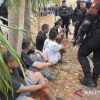 Polisi Tangkap Lima Orang dalam Penggerebekan di Kampung Ambon