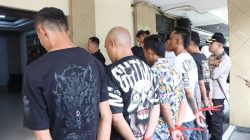 Kecelakaan Hari Ini di Jakarta Barat: Truk Tabrak Pembatas Busway di Jalan S Parman