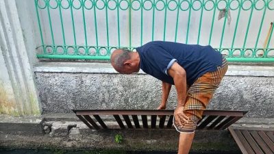 Tiga Remaja Curi Besi Penutup Saluran Air di Utan Kayu Jaktim
