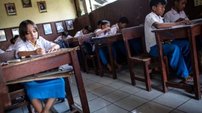 Sentil Rumus ‘Sama Saja’, Mendikdasmen Isyaratkan Aturan Tidak Naik Kelas Berlaku Lagi!