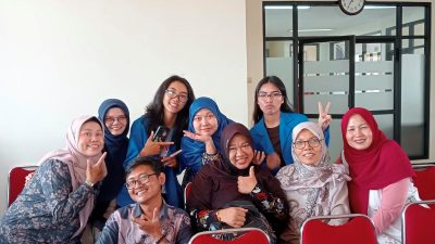 Dosen Sastra Inggris UBSI Gelar Pengabdian kepada Masyarakat di Kelurahan Pinang Ranti